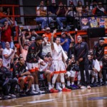Arrolladora victoria de los Atléticos en casa