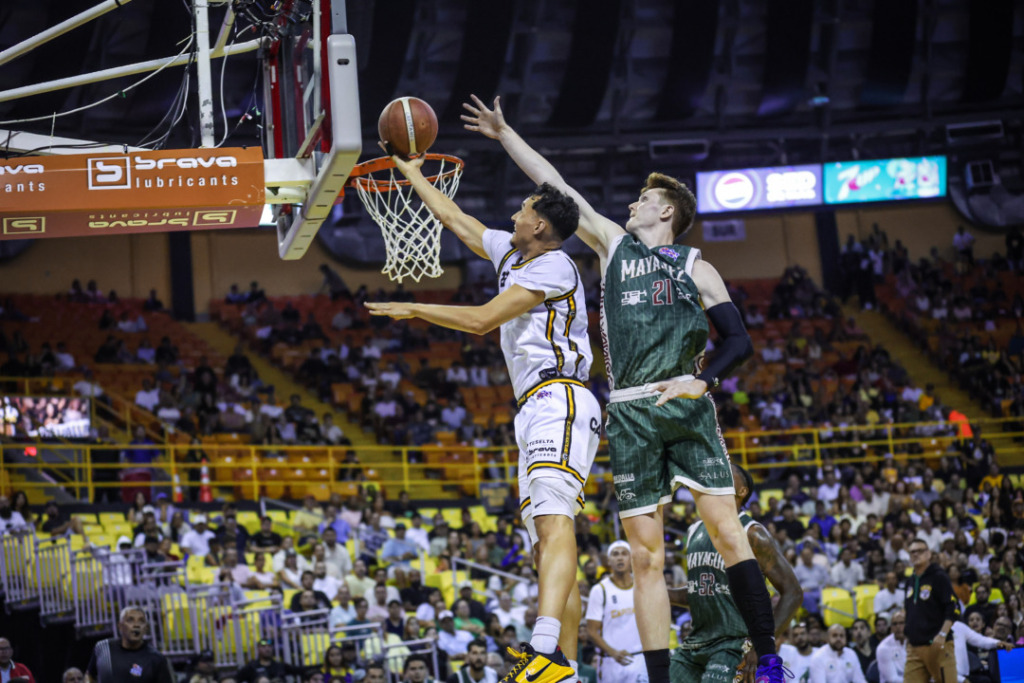 Capitanes defienden la casa y empatan la serie Capitanes defienden la casa y empatan la serie