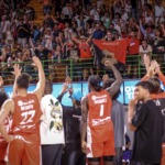 Leones se apuntan el primero en el Palacio